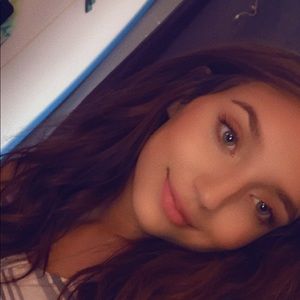 Meet your Posher, Kaitlyn